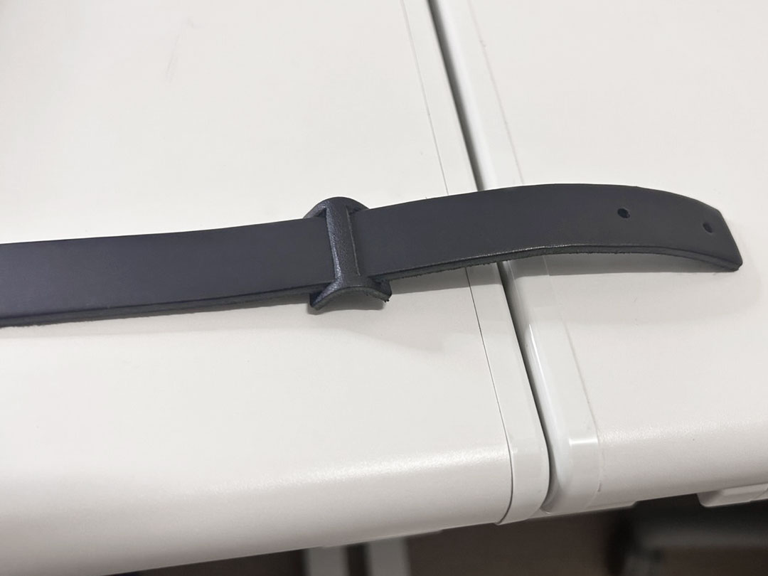 シンプルなデザインでどのファッションにも合わせやすい